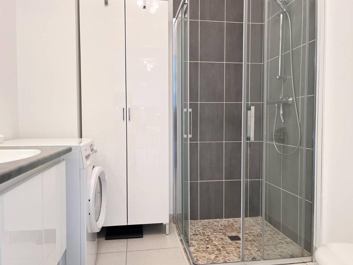 Charmant T2 Climatise Avec Grande Terrasse, Piscine Et Parking Privatif, Proche Plage Et Commerces. - Fr-1-251-441 لو لا فاندو المظهر الخارجي الصورة