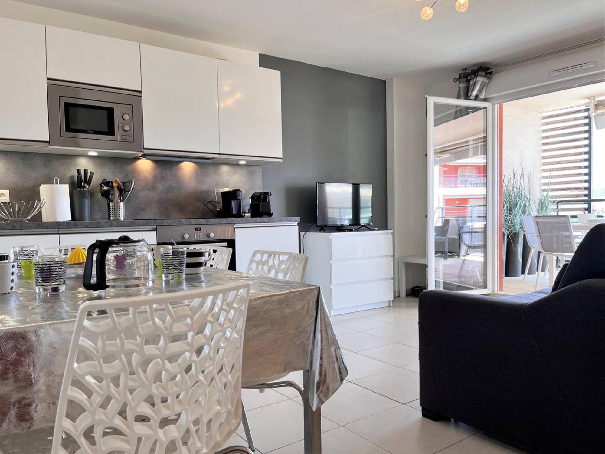Charmant T2 Climatise Avec Grande Terrasse, Piscine Et Parking Privatif, Proche Plage Et Commerces. - Fr-1-251-441 لو لا فاندو المظهر الخارجي الصورة